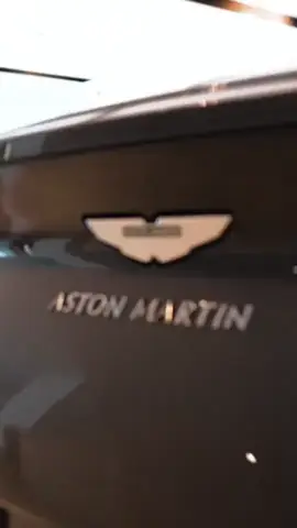 Video de Aston Martin producido por Flama